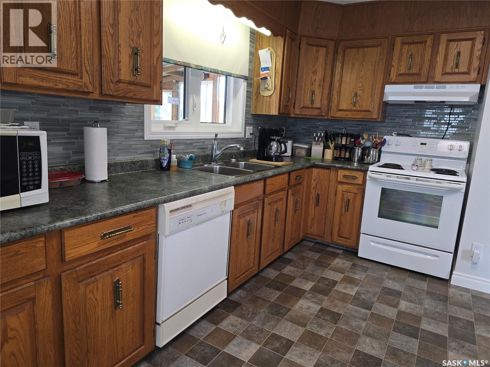 Photo 37 of 111 Oregan Crescent, Saskatoon SK