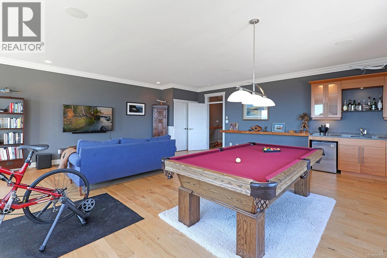 300 Connemara Rd, Comox