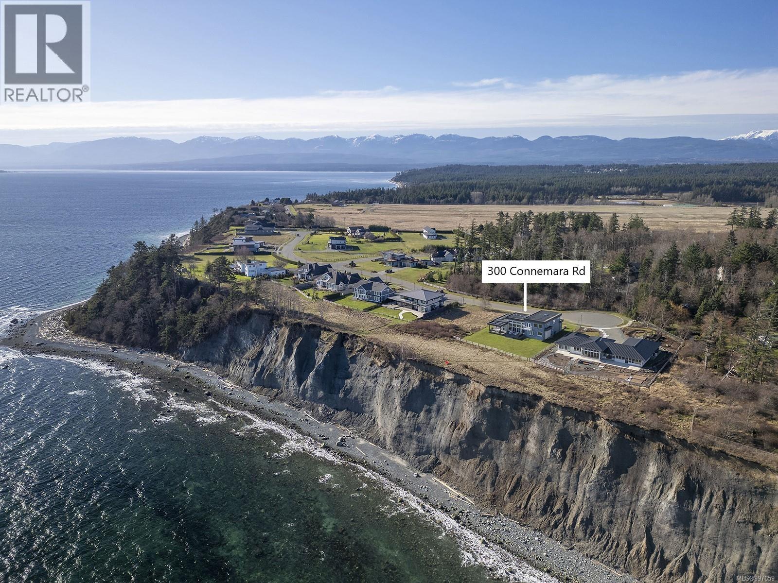300 Connemara Rd, Comox