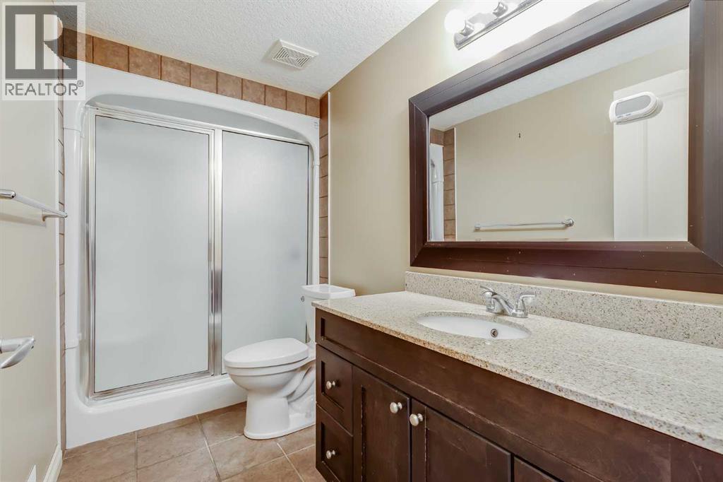 Single Family House for Sale in  Springborough Green SW Springbank Hill Calgary 