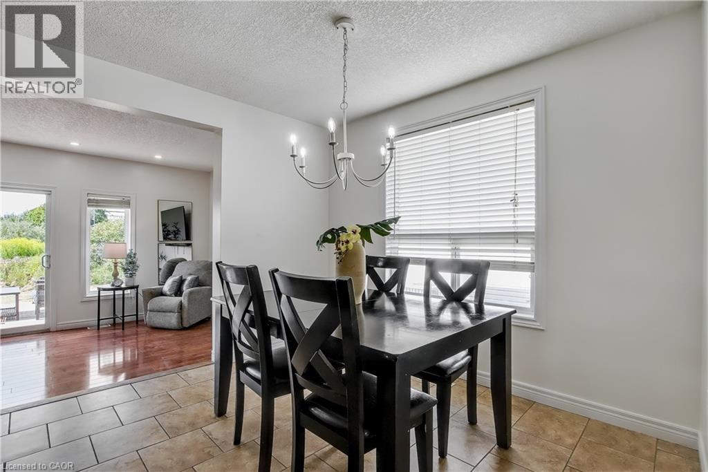 Photo 10 of 606 Brandenburg Boulevard, Waterloo ON