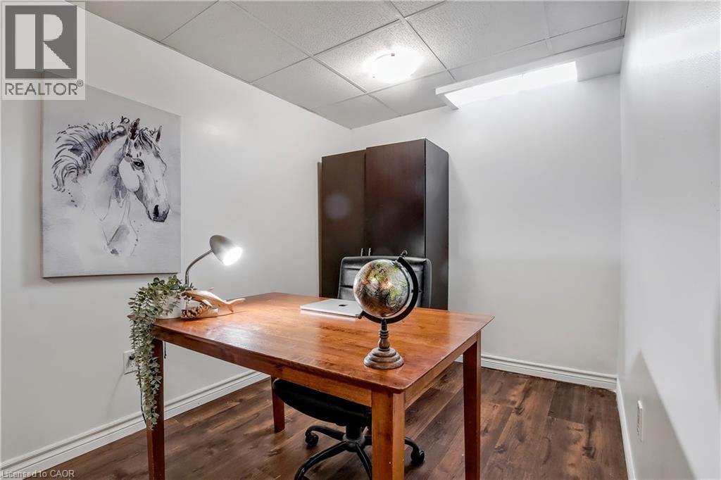 Photo 29 of 606 Brandenburg Boulevard, Waterloo ON