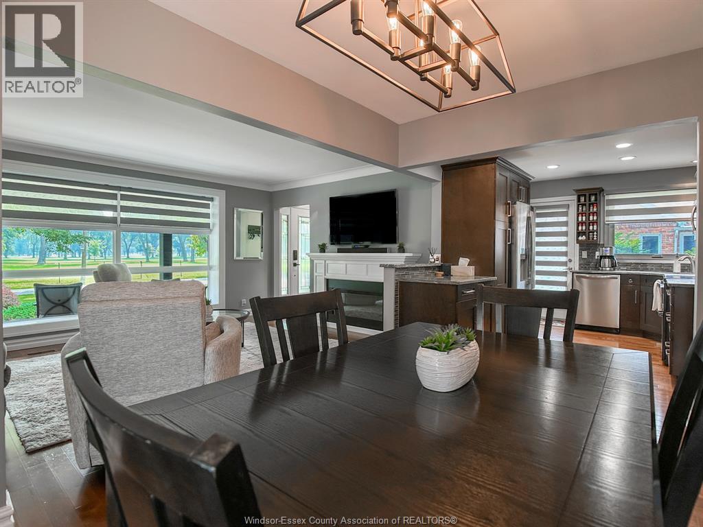 Photo 4 of 157 Kensington Boulevard, Tecumseh ON
