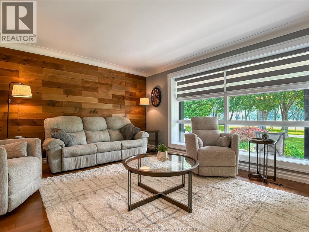 Photo 7 of 157 Kensington Boulevard, Tecumseh ON
