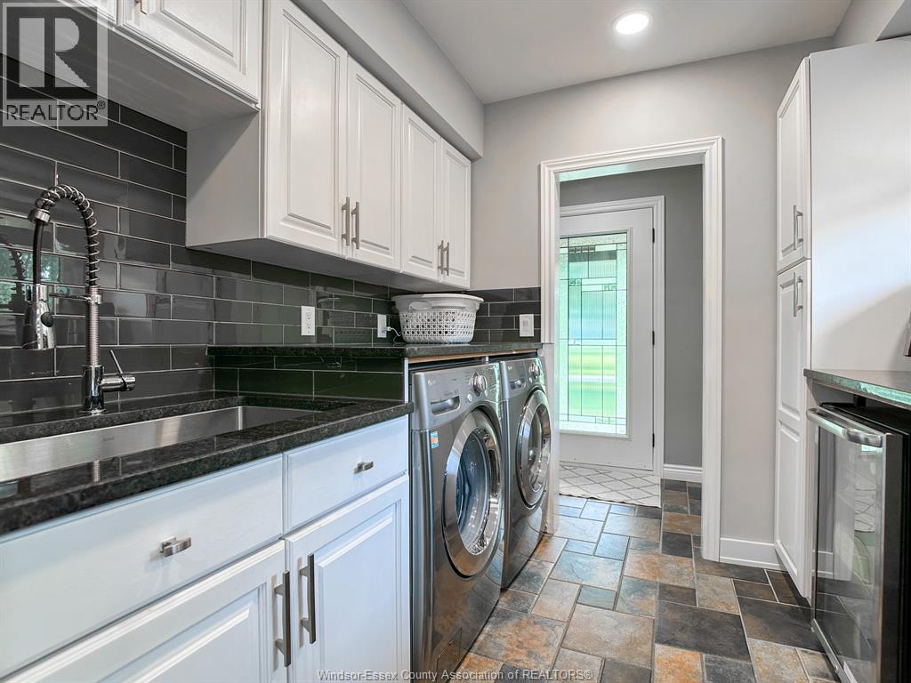 Photo 18 of 157 Kensington Boulevard, Tecumseh ON