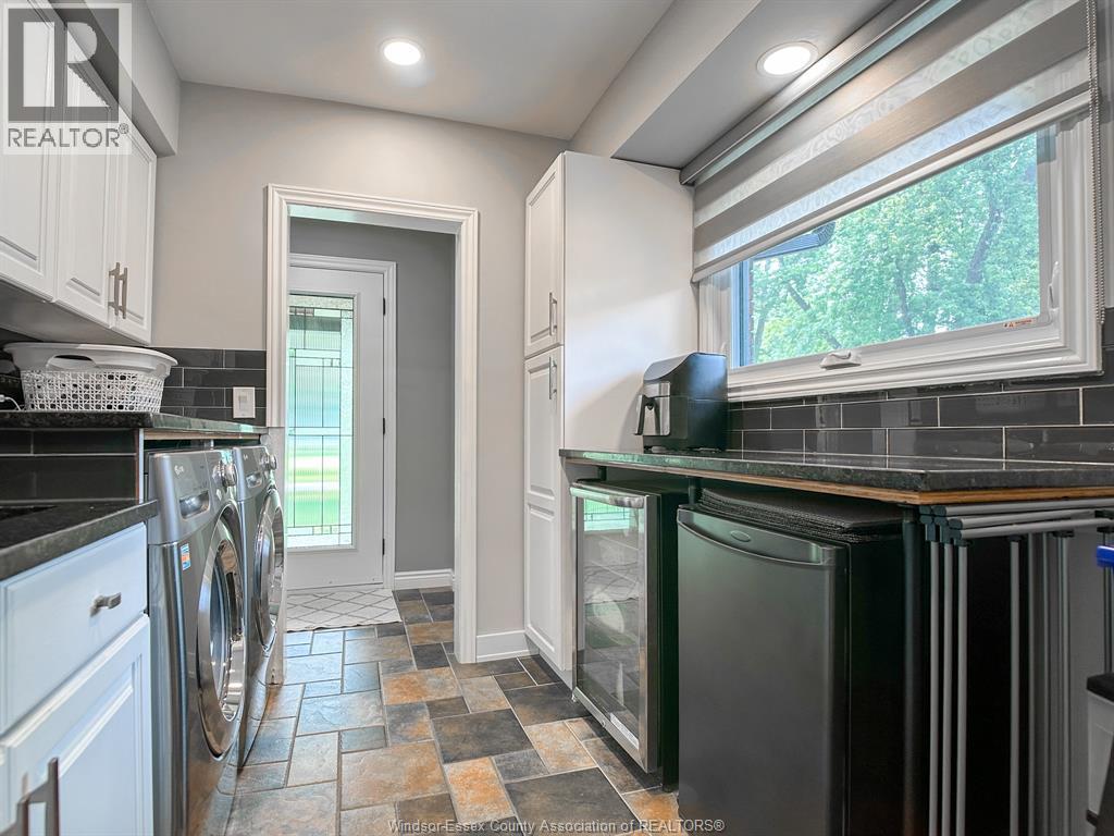 Photo 17 of 157 Kensington Boulevard, Tecumseh ON
