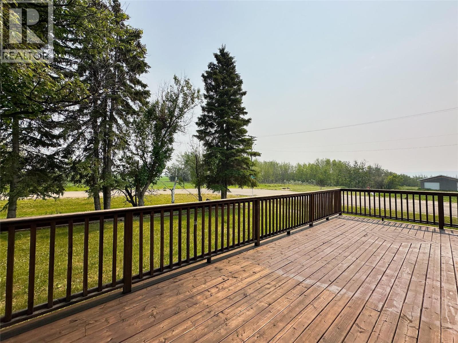 9917 2 Street, Dawson Creek