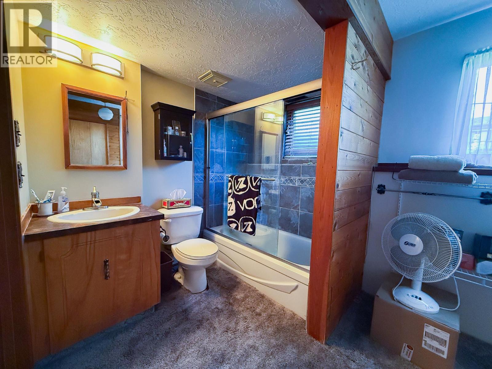 9917 2 Street, Dawson Creek