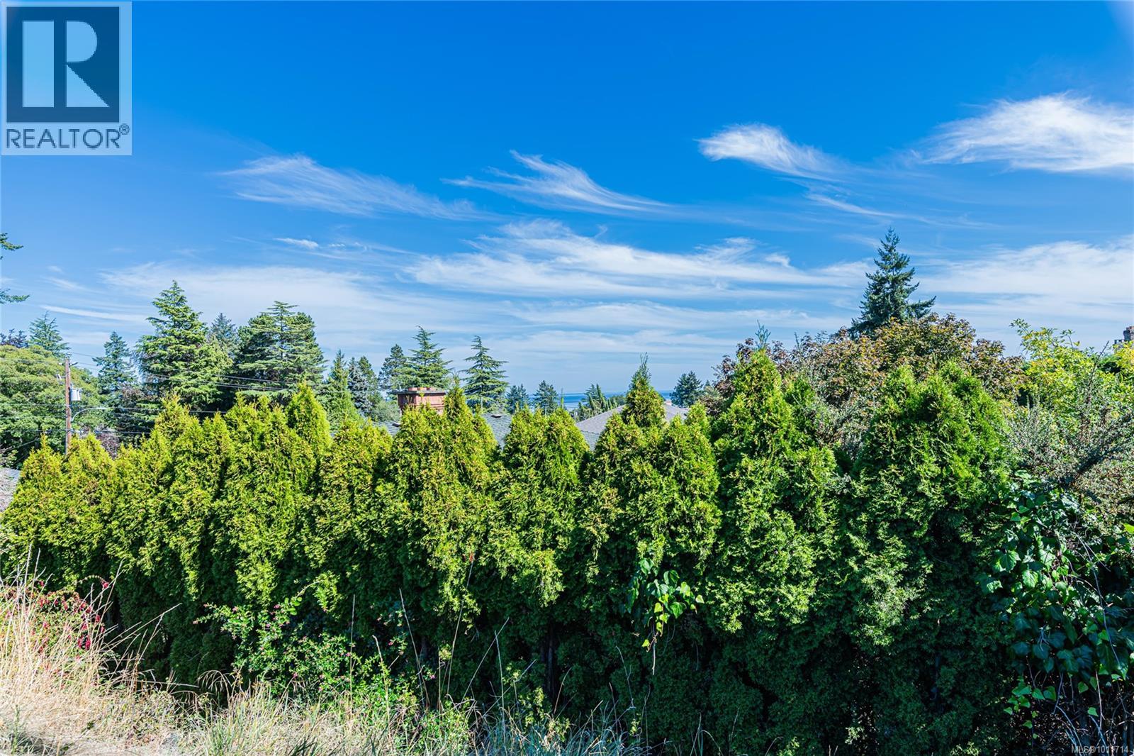 Photo 45 of 1979 Grandview Dr, Saanich BC