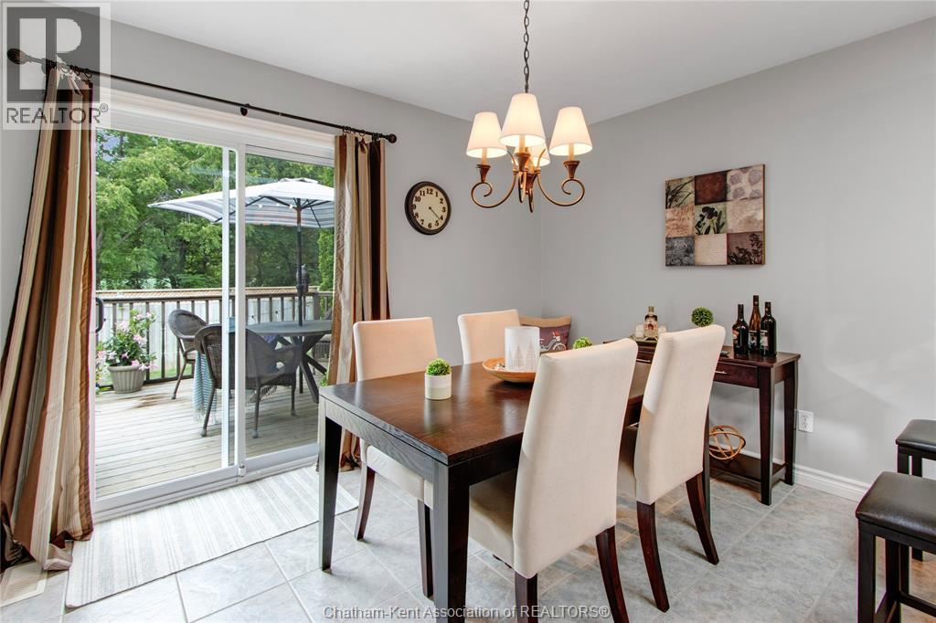 Photo 11 of 83 Greenfield Lane, Chatham ON