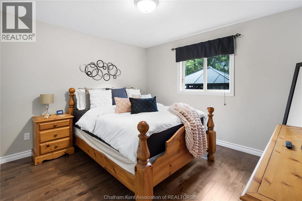 Photo 12 of 83 Greenfield Lane, Chatham ON