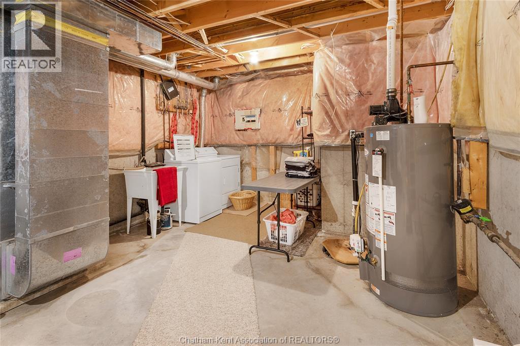Photo 17 of 83 Greenfield Lane, Chatham ON