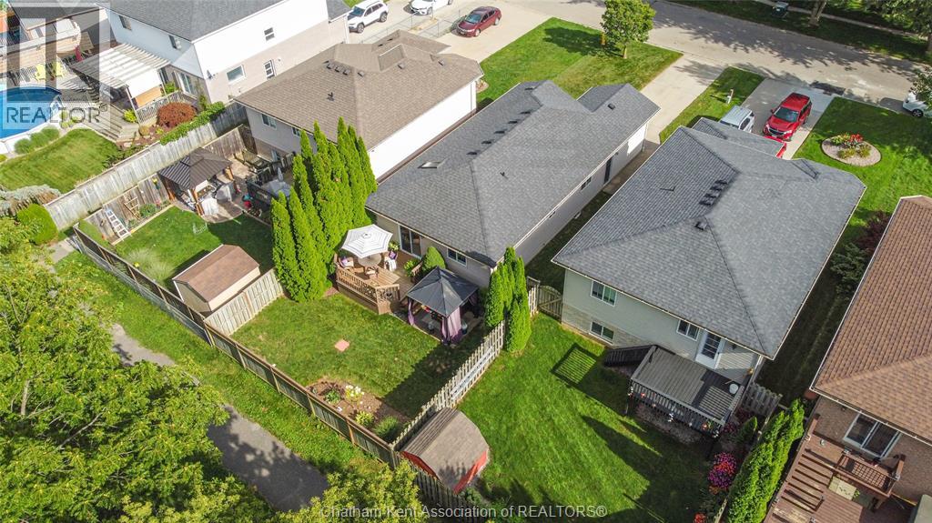 Photo 26 of 83 Greenfield Lane, Chatham ON
