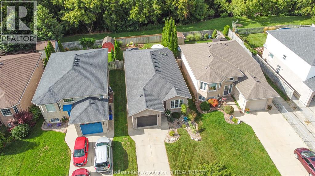 Photo 27 of 83 Greenfield Lane, Chatham ON