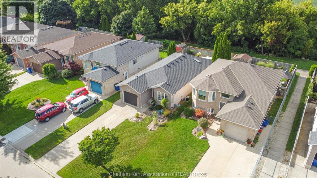 Photo 28 of 83 Greenfield Lane, Chatham ON