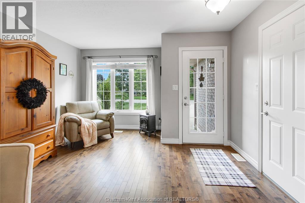 Photo 3 of 83 Greenfield Lane, Chatham ON