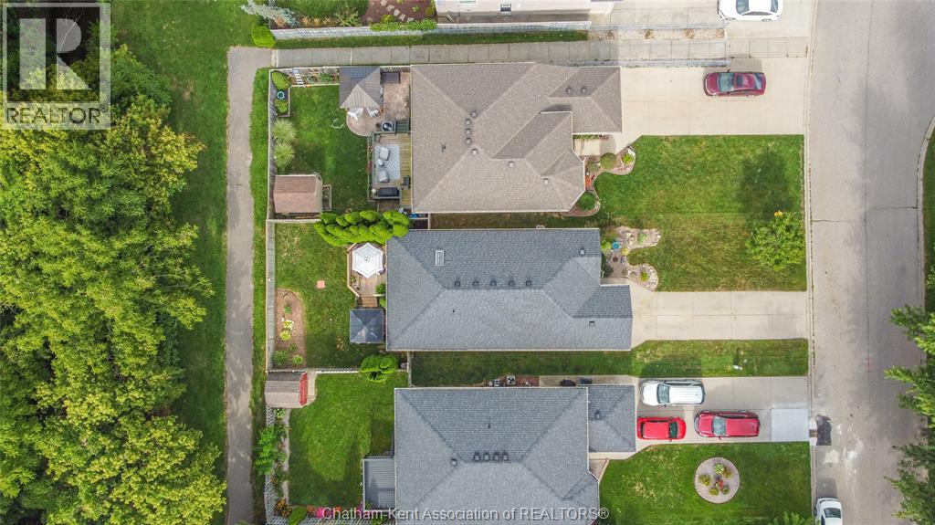 Photo 30 of 83 Greenfield Lane, Chatham ON