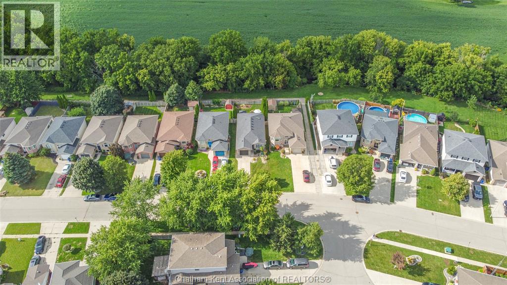 Photo 32 of 83 Greenfield Lane, Chatham ON