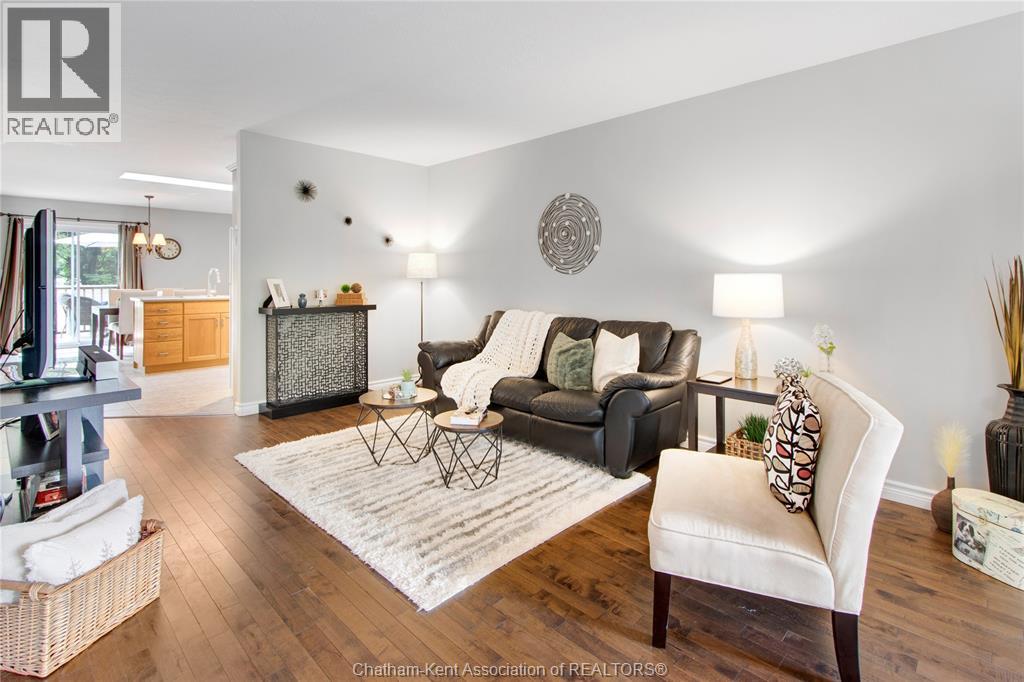 Photo 5 of 83 Greenfield Lane, Chatham ON
