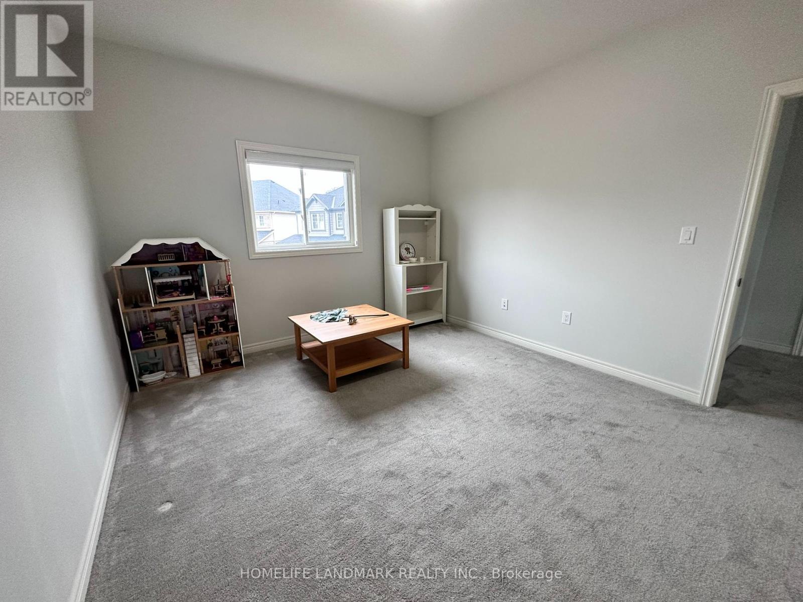 Photo 7 of 15 Ironwood Court, Thorold ON