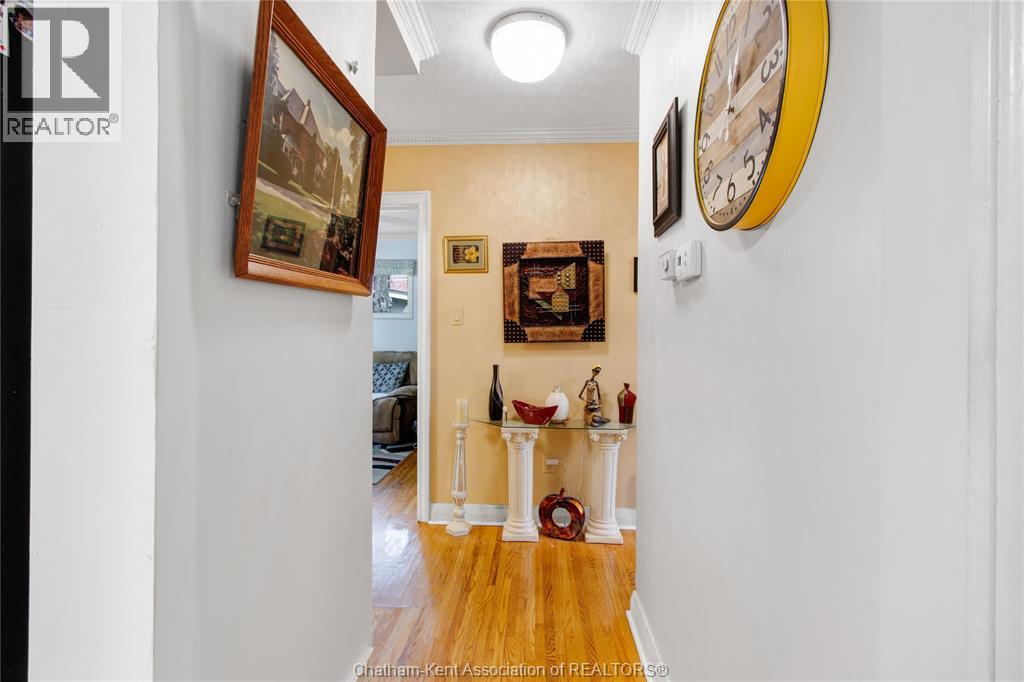 Photo 11 of 41 Maple Street, Chatham ON