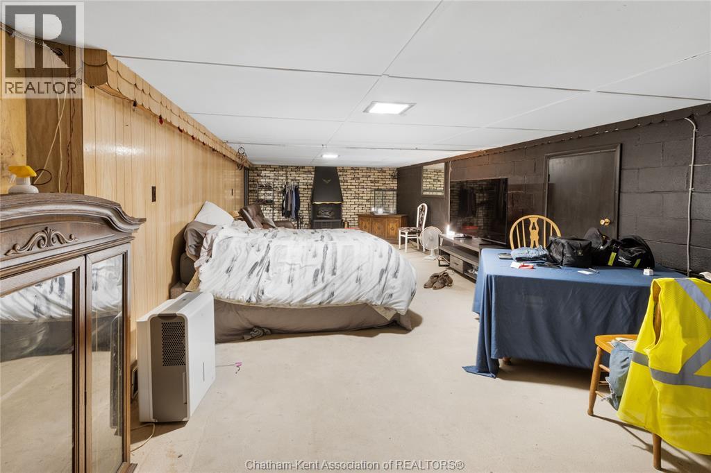 Photo 19 of 41 Maple Street, Chatham ON
