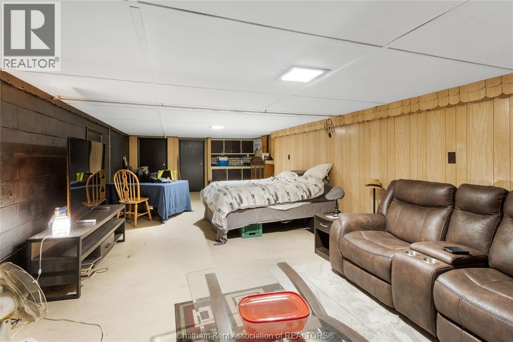 Photo 20 of 41 Maple Street, Chatham ON