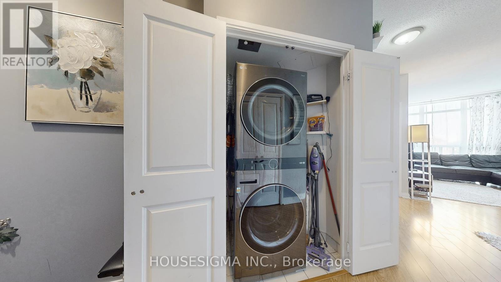 Photo 24 of 1303 80 Absolute Avenue, Mississauga ON