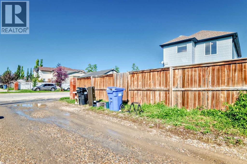 Photo 37 of 7 Covecreek Place Ne, Calgary AB