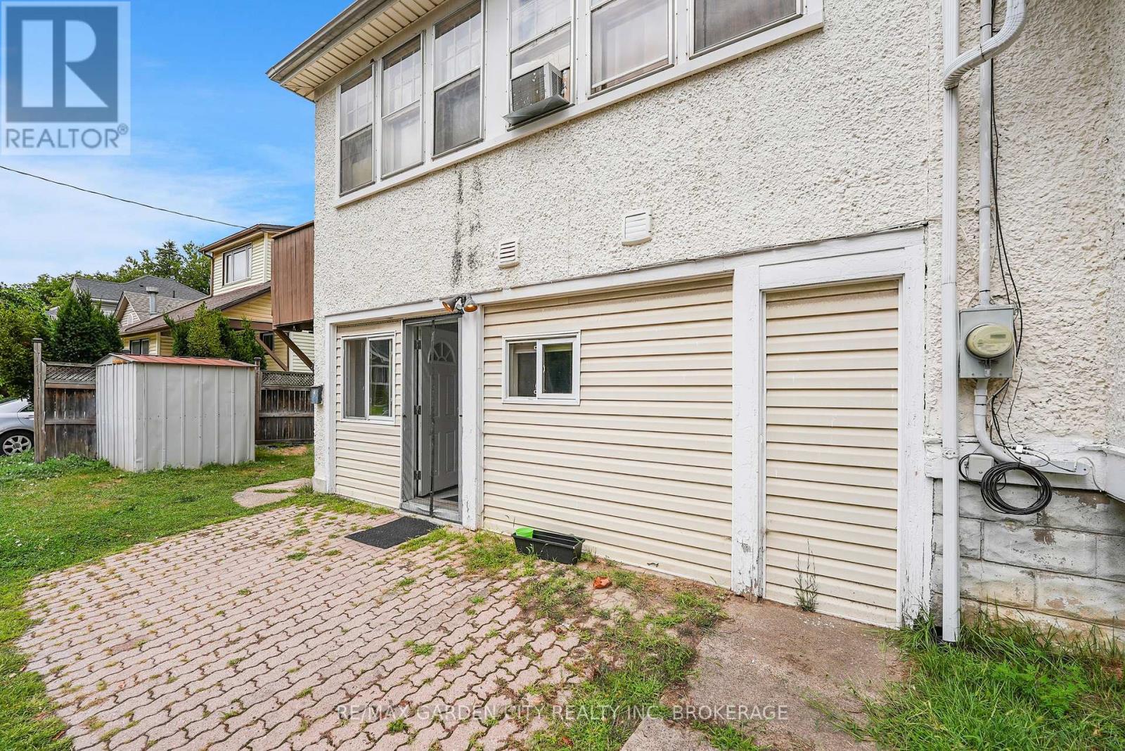 Photo 21 of 213 Geneva Street, St Catharines ON