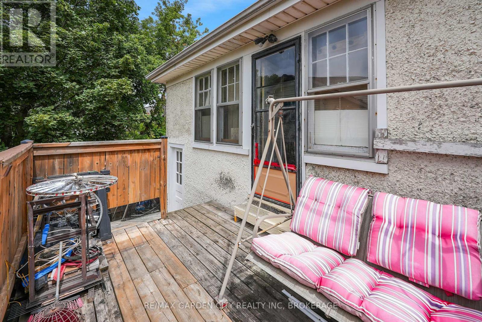 Photo 24 of 213 Geneva Street, St Catharines ON