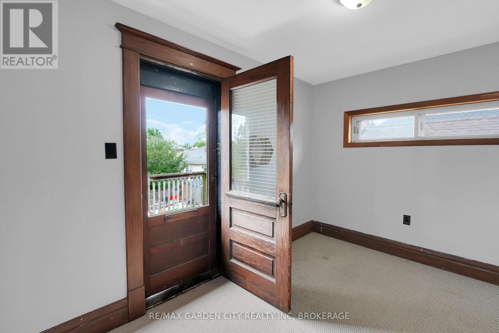 Photo 24 of 111 Lowell Avenue, St Catharines ON