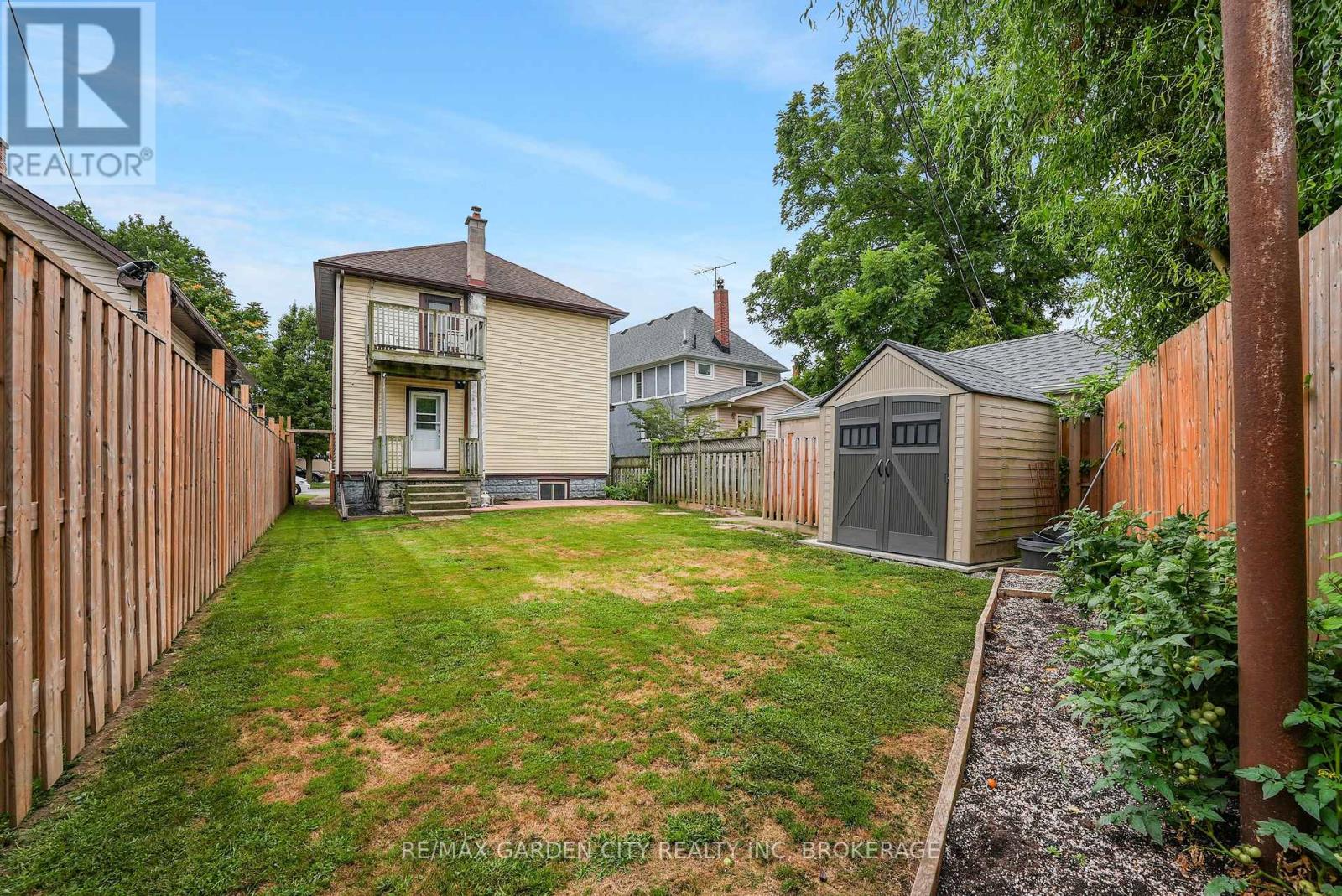 Photo 27 of 111 Lowell Avenue, St Catharines ON