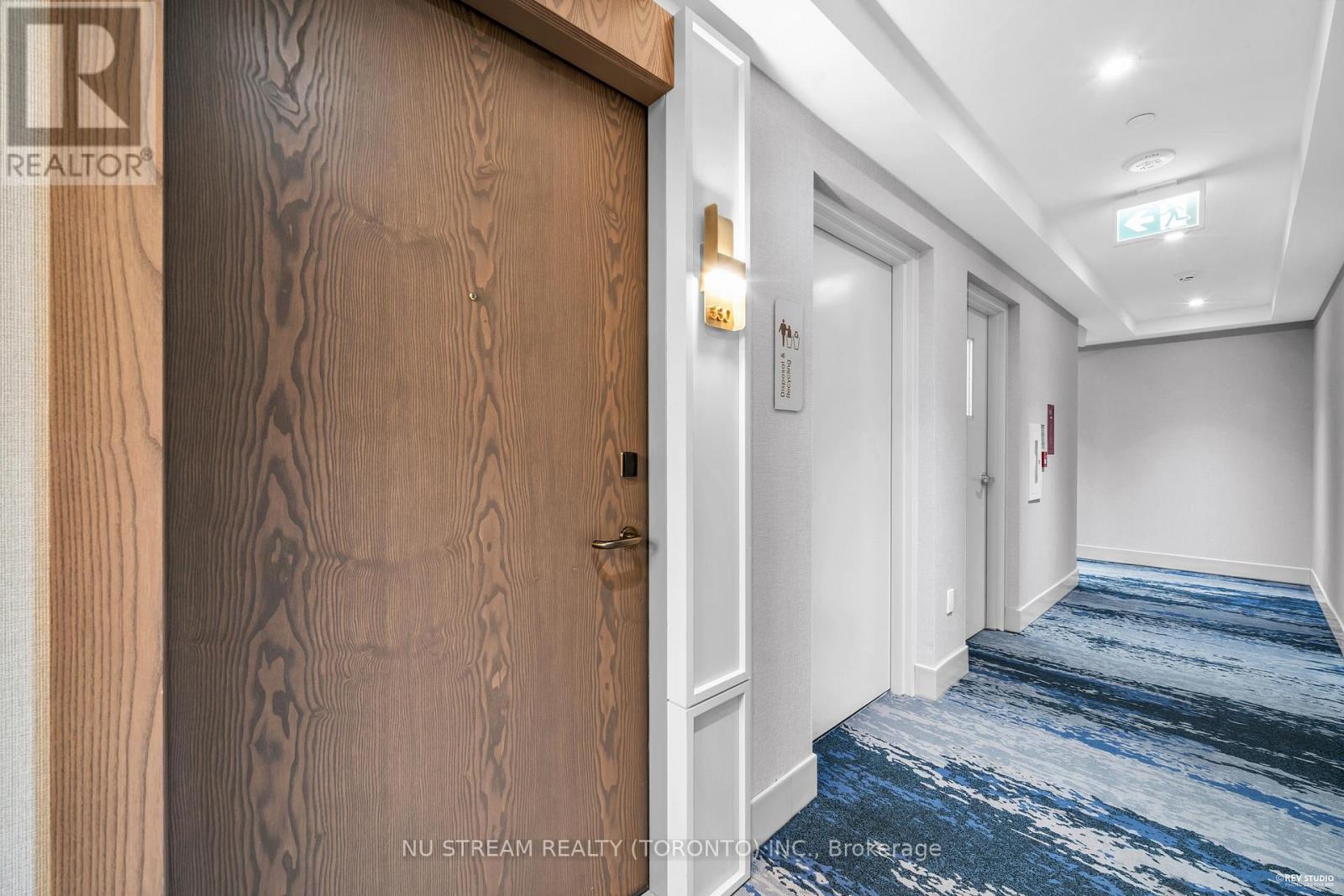 Photo 7 of 330 20 Inn On The Park Drive, Toronto ON