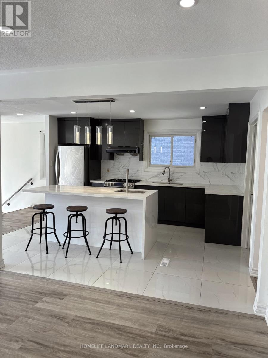 Photo 3 of 104 Loganberry Crescent, Toronto ON