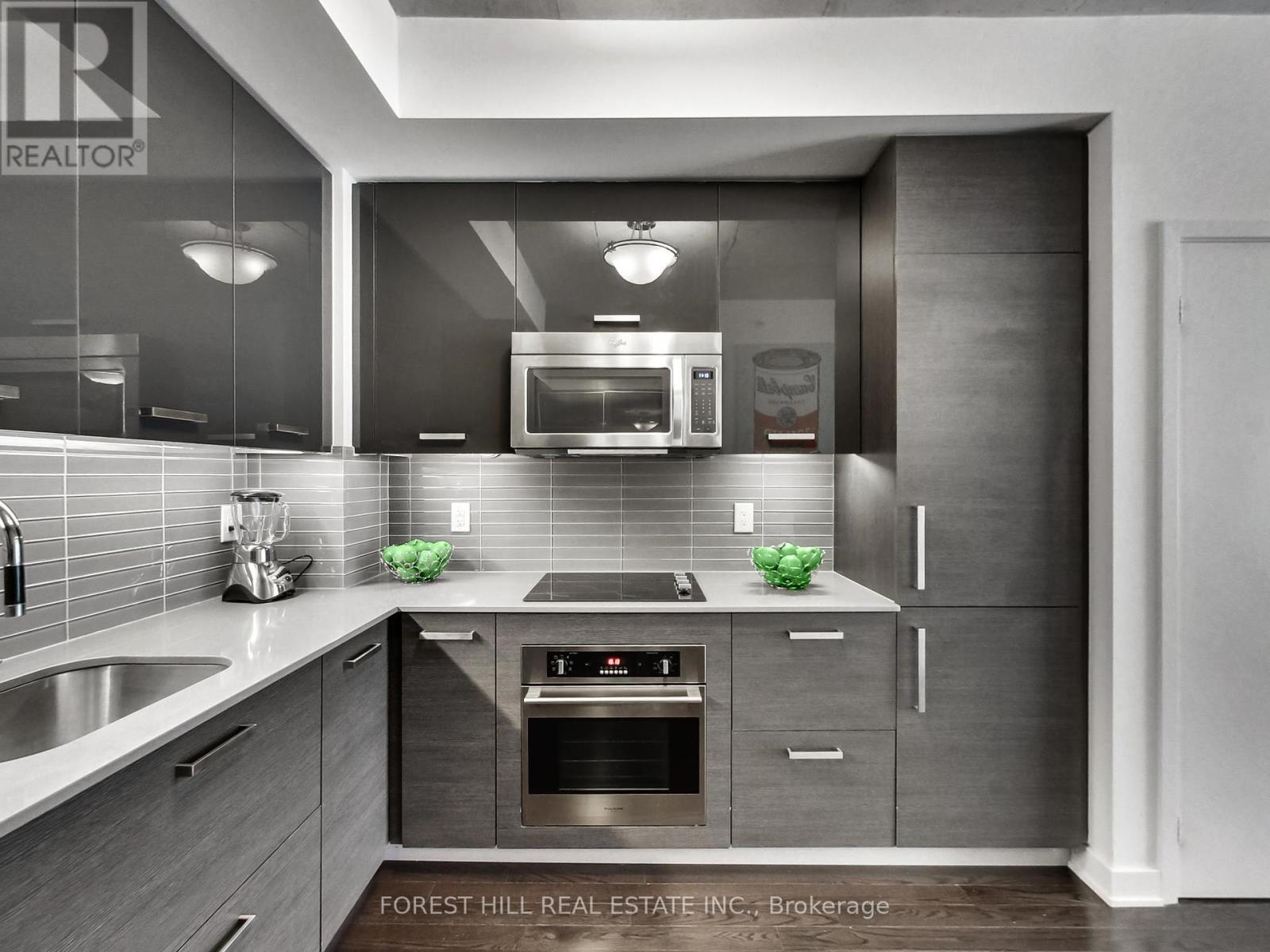Photo 16 of 2301 210 Simcoe Street, Toronto ON