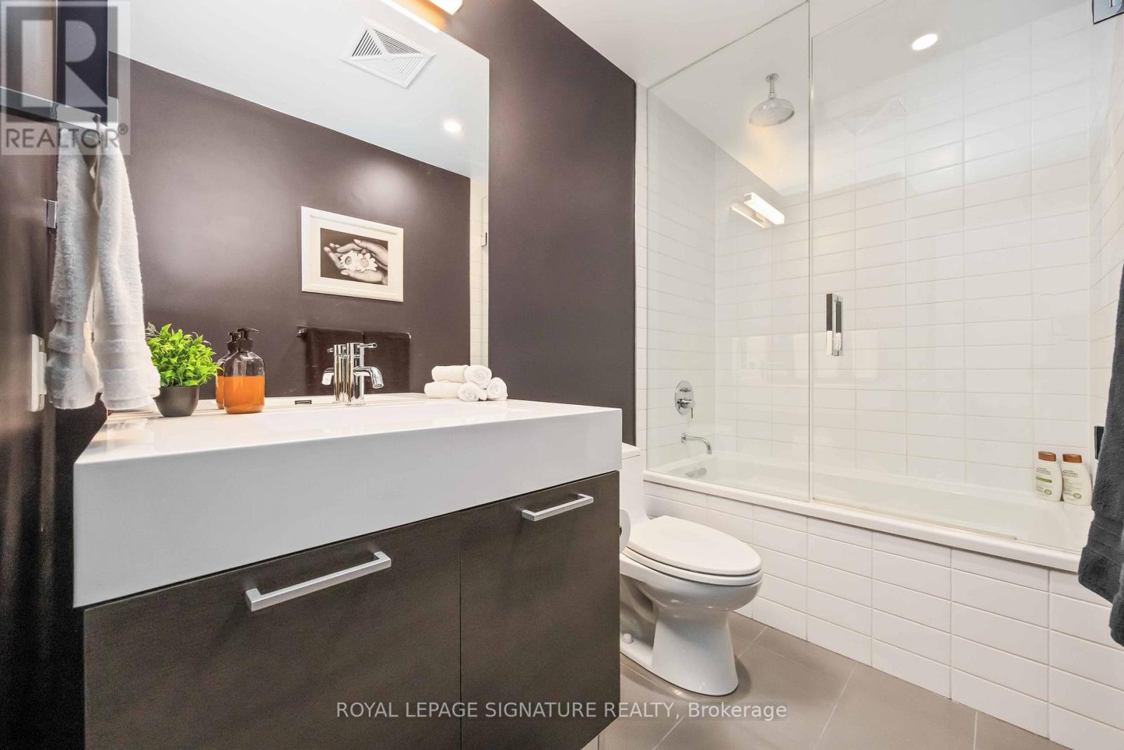 Photo 1 of Ph 913 90 Broadview Avenue, Toronto ON