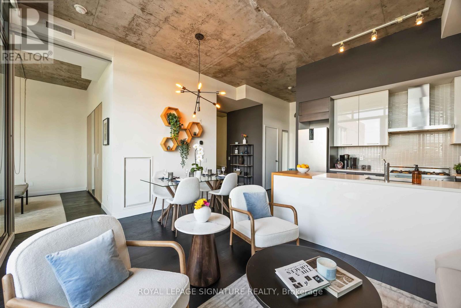 Photo 5 of Ph 913 90 Broadview Avenue, Toronto ON