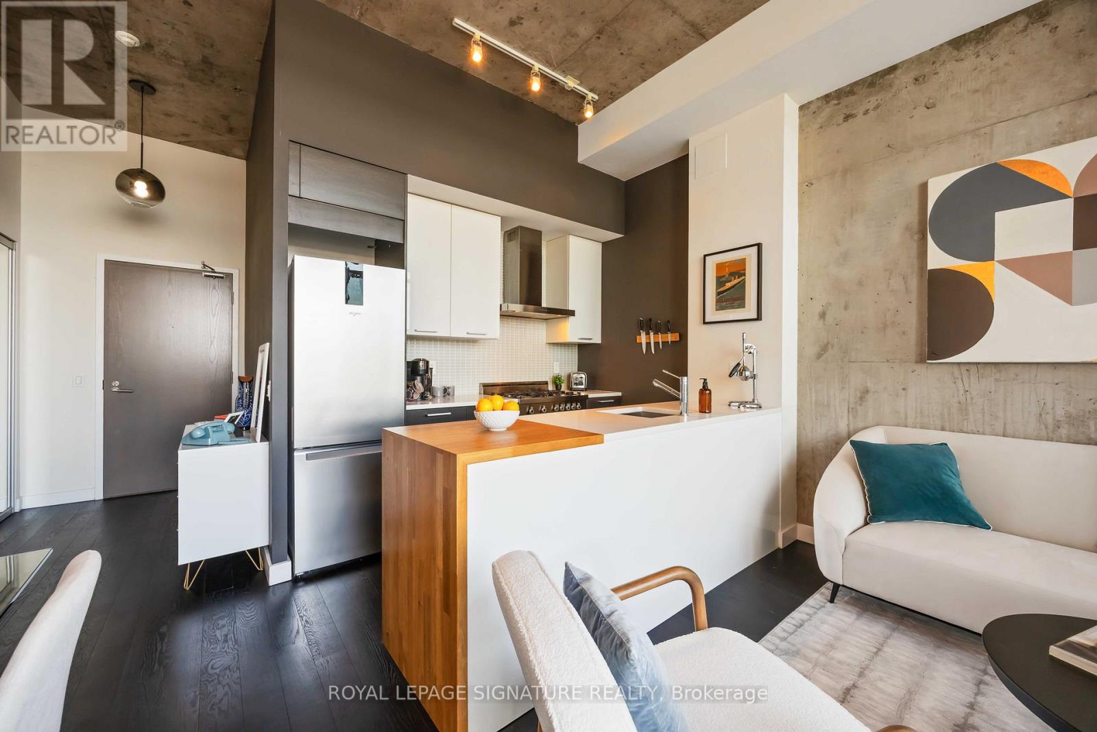 Photo 8 of Ph 913 90 Broadview Avenue, Toronto ON