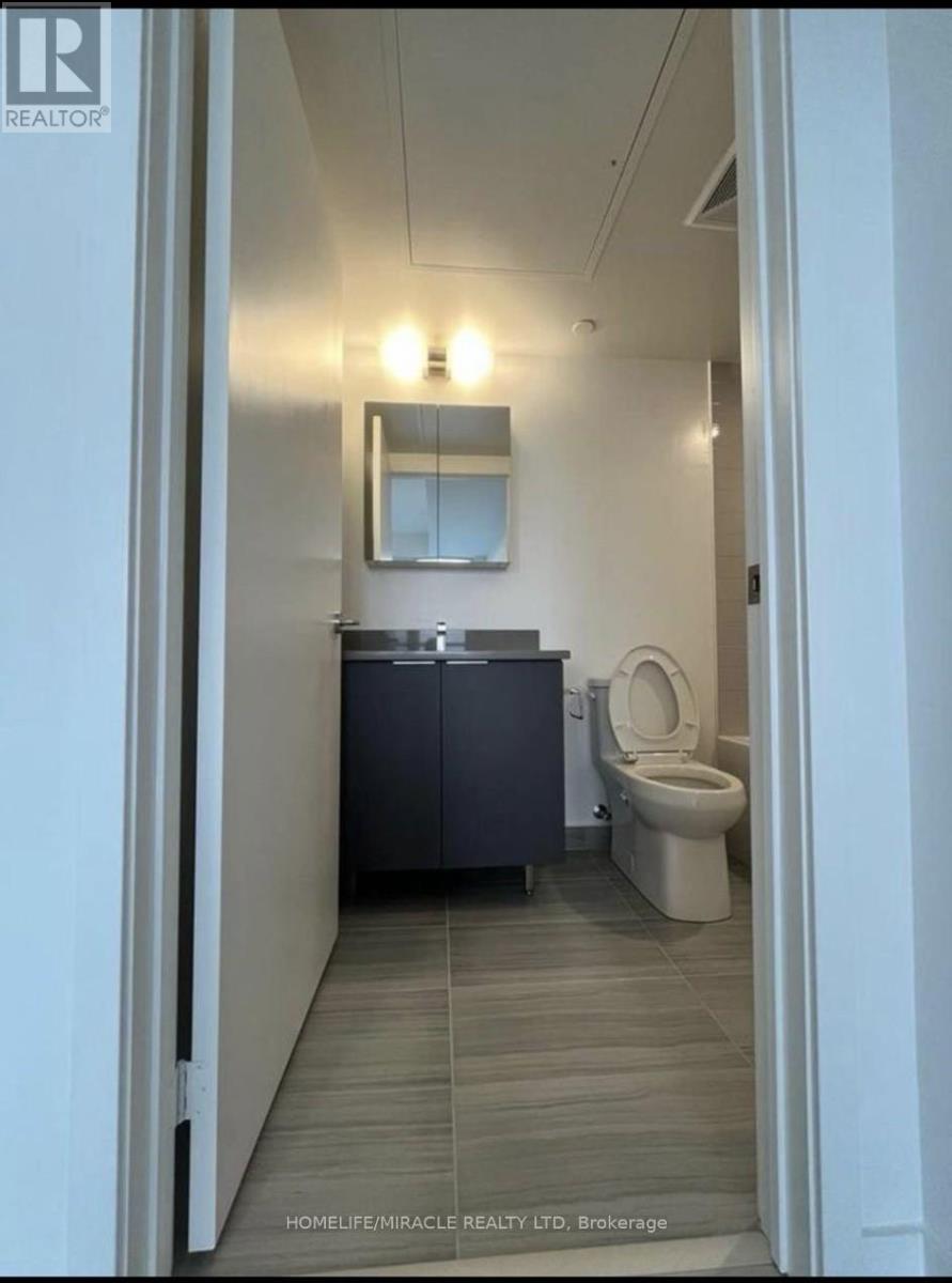 Photo 2 of 906 2033 Kennedy Road, Toronto ON