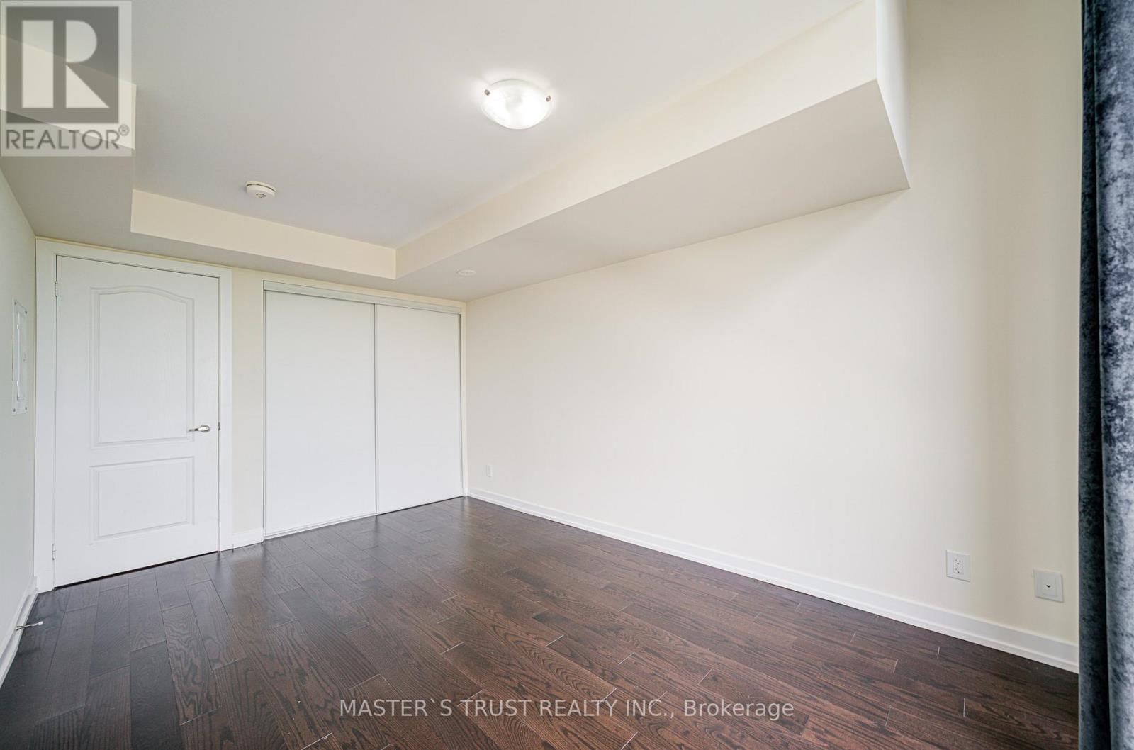 Photo 20 of 507 30 Dunsheath Way, Markham ON