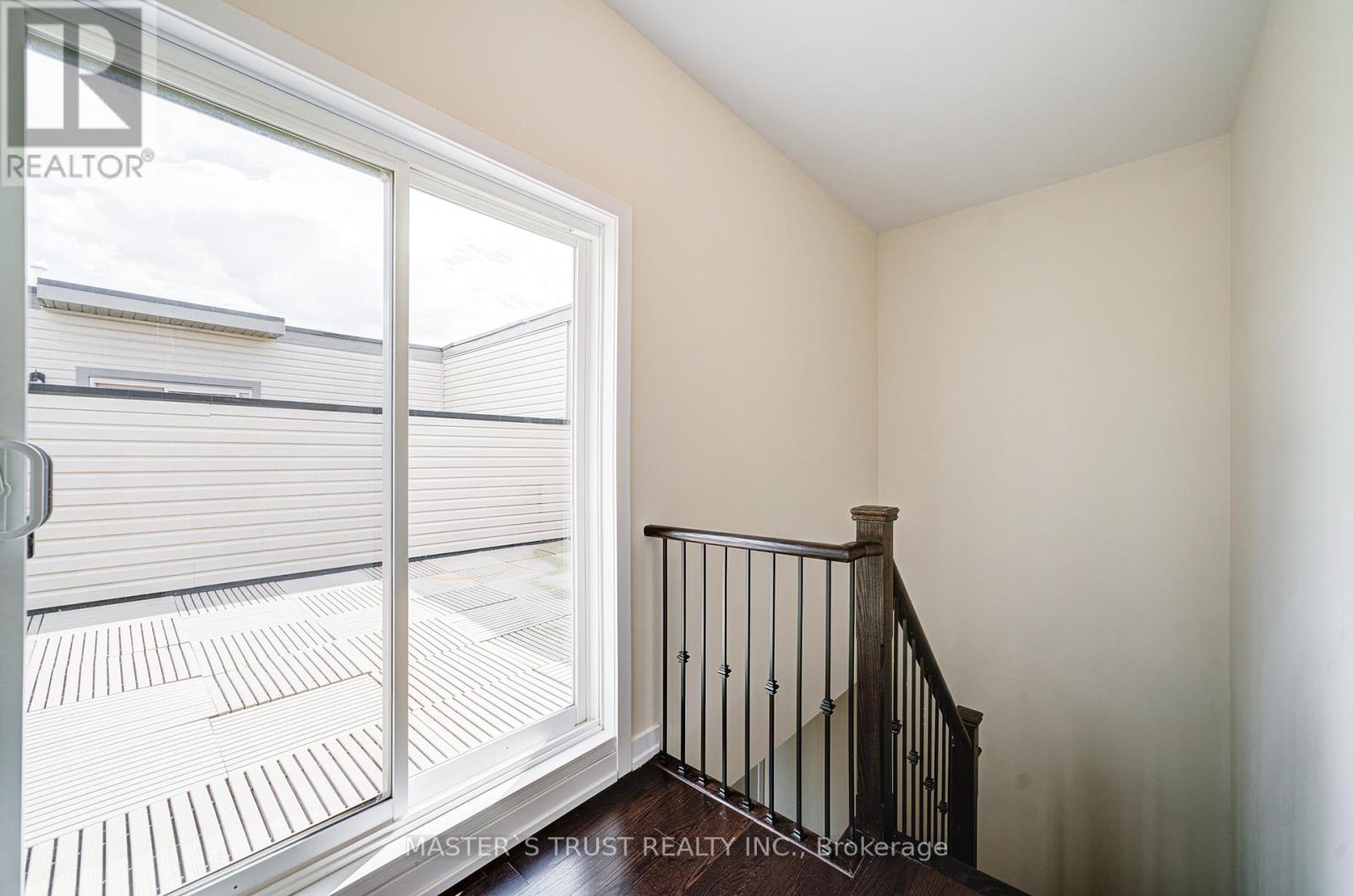 Photo 21 of Unit 507 30 Dunsheath Way, Markham ON