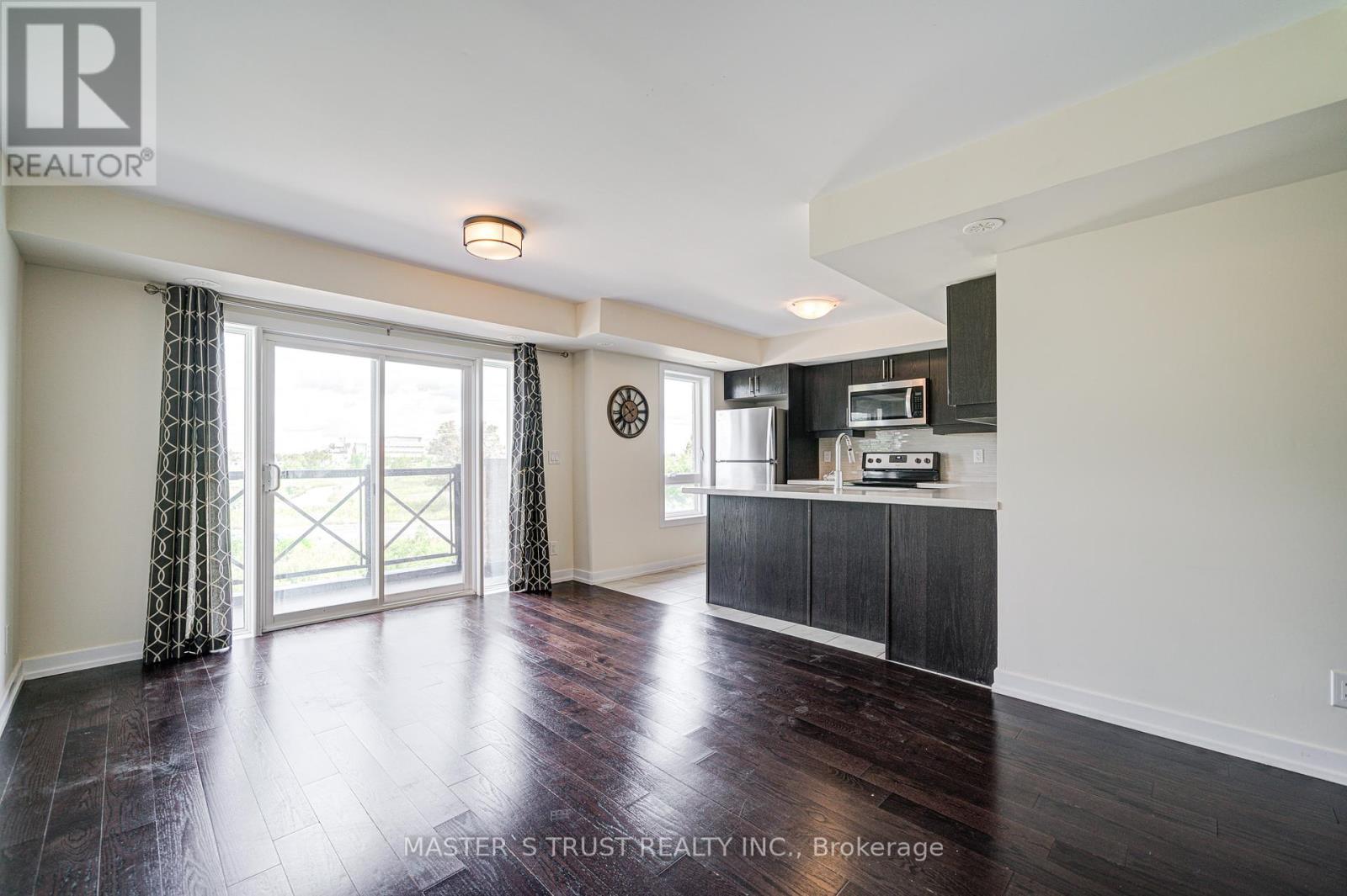 Photo 7 of Unit 507 30 Dunsheath Way, Markham ON