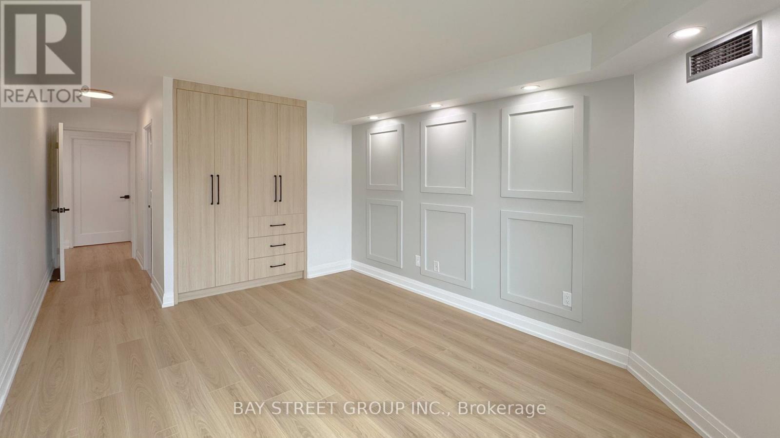 Photo 18 of 606 7905 Bayview Avenue, Markham ON