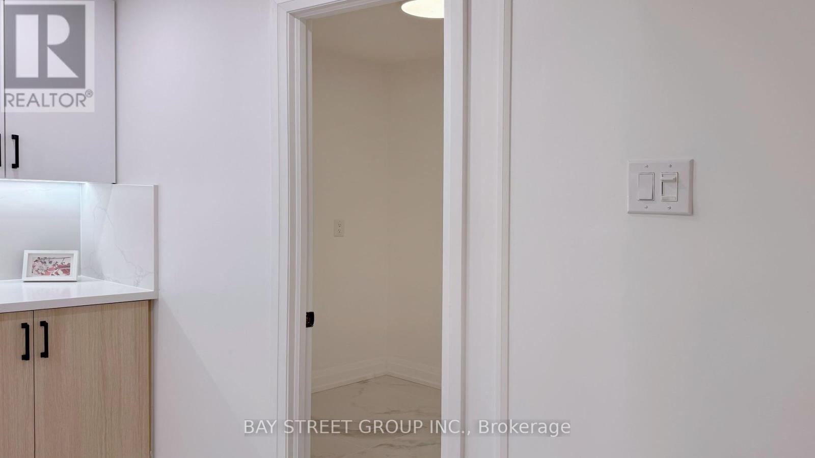 Photo 29 of 606 7905 Bayview Avenue, Markham ON