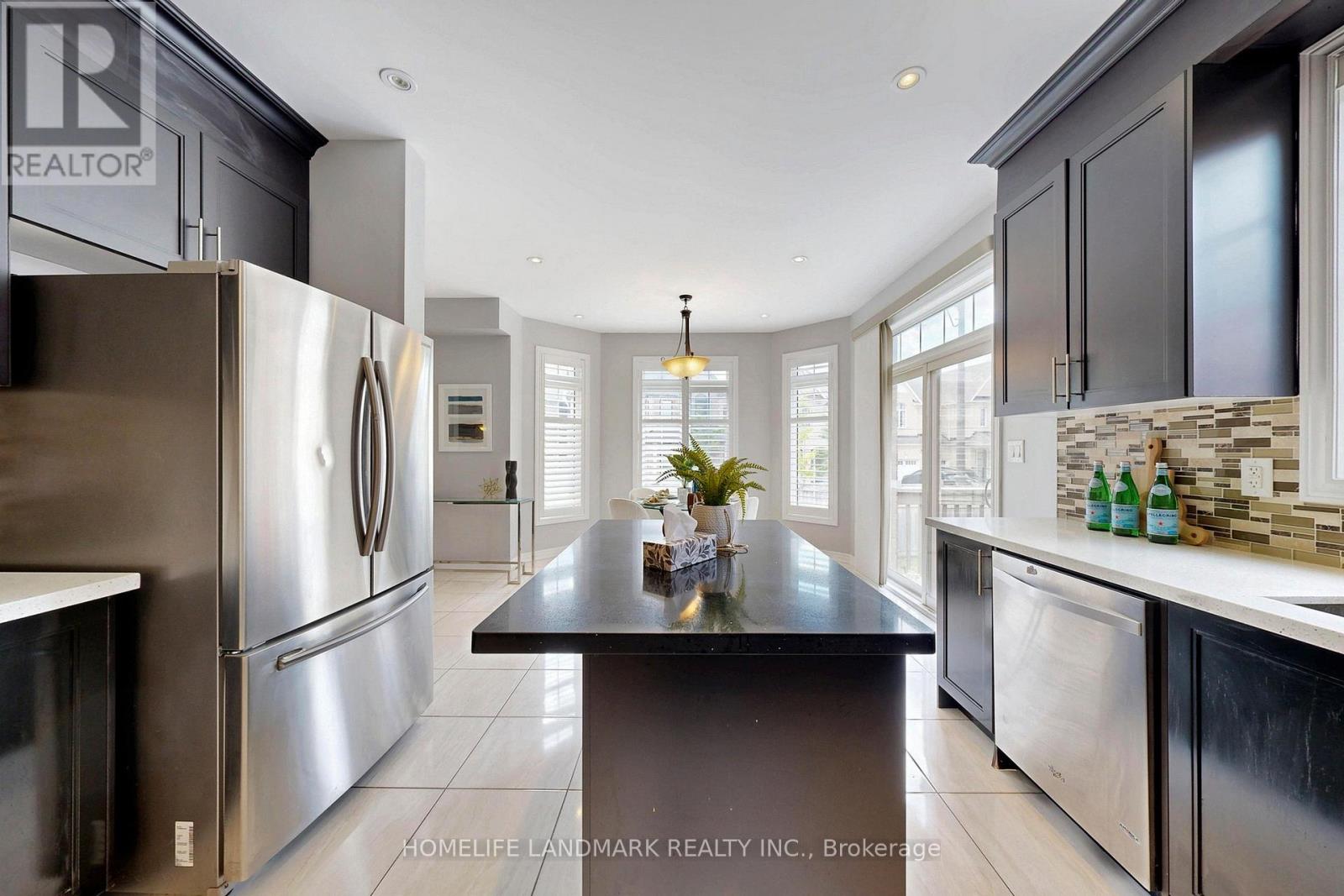 Photo 14 of 56 William Bartlett Drive, Markham ON