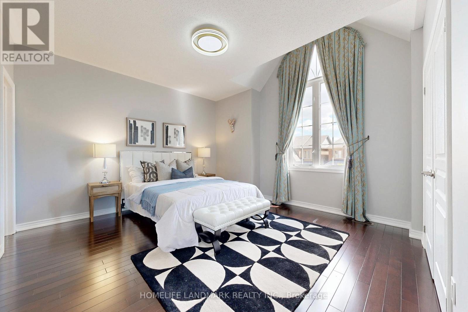 Photo 26 of 56 William Bartlett Drive, Markham ON