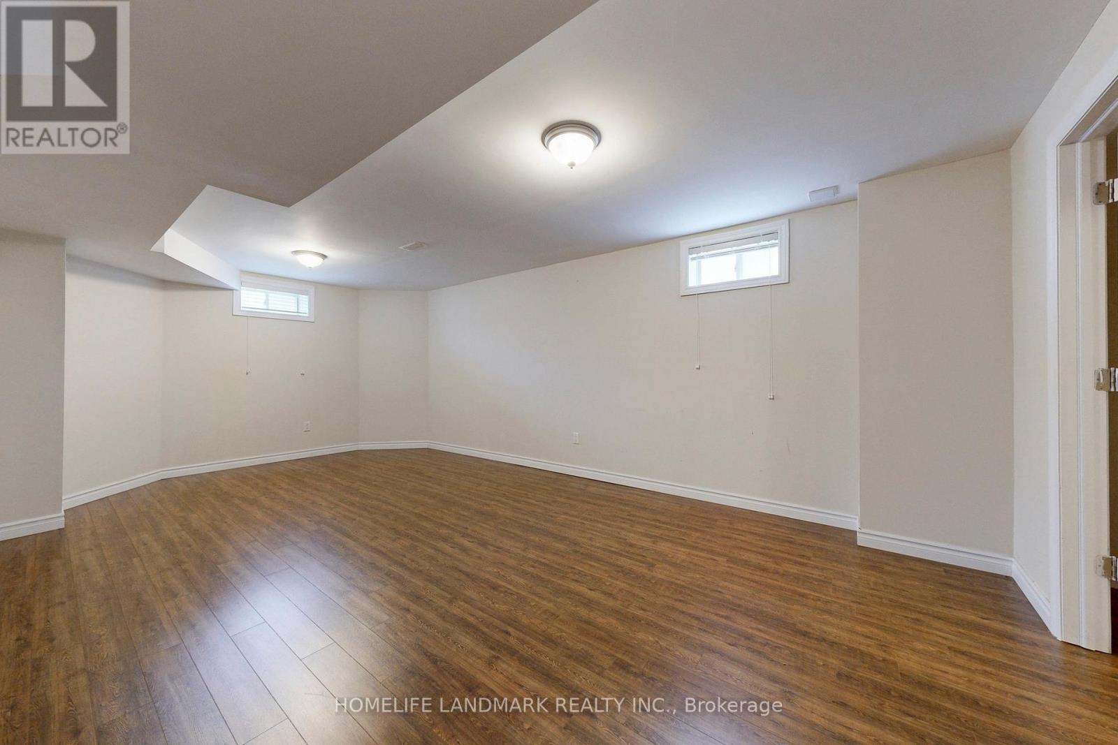 Photo 39 of 56 William Bartlett Drive, Markham ON