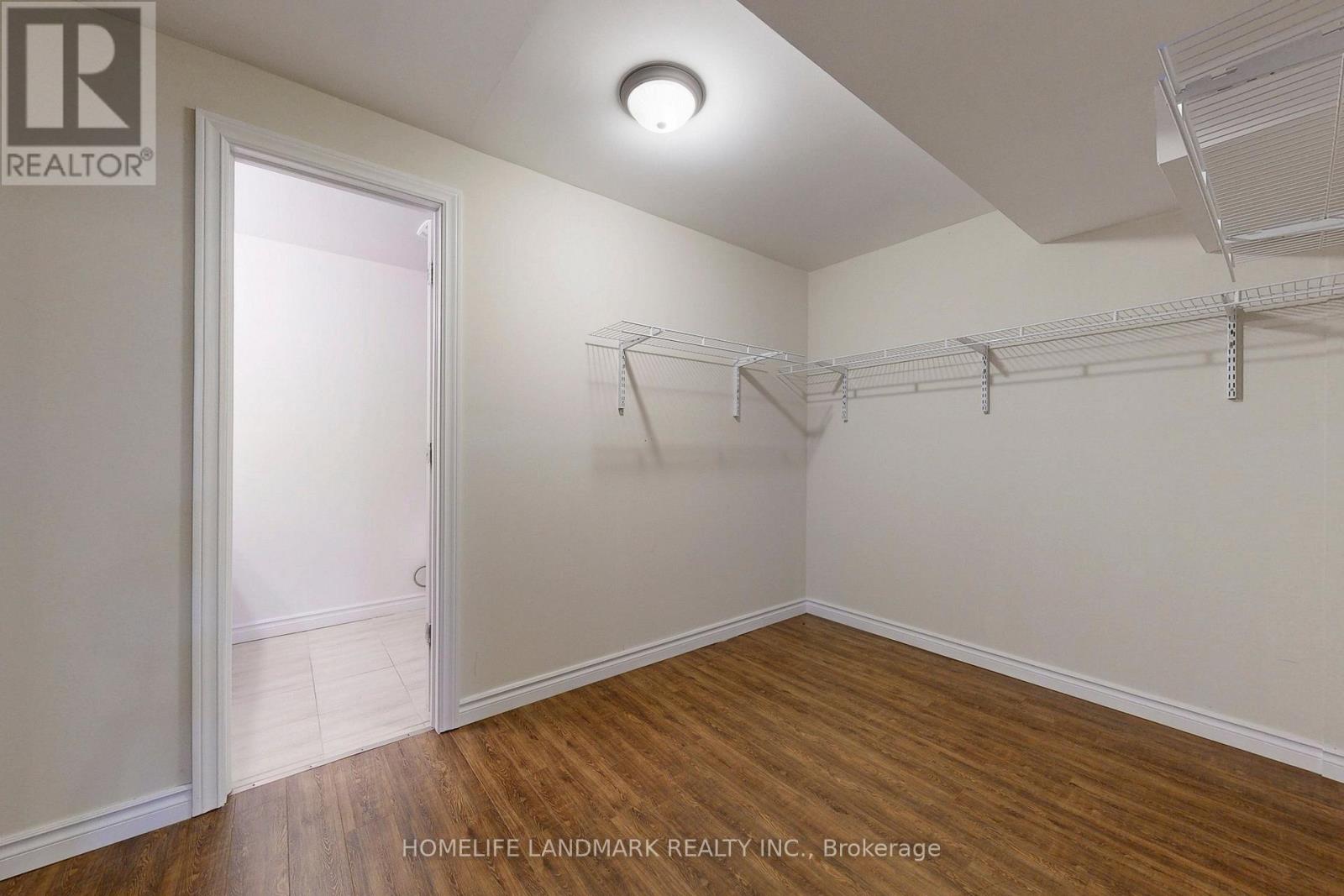 Photo 42 of 56 William Bartlett Drive, Markham ON