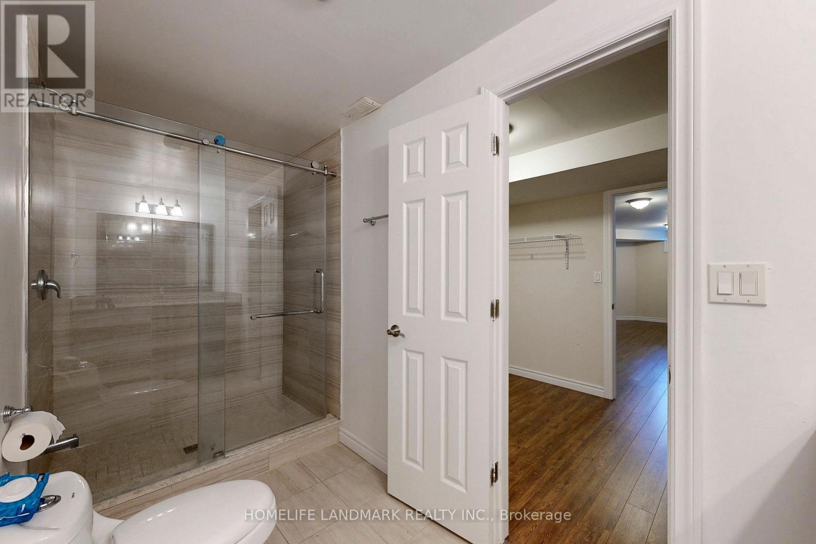 Photo 44 of 56 William Bartlett Drive, Markham ON